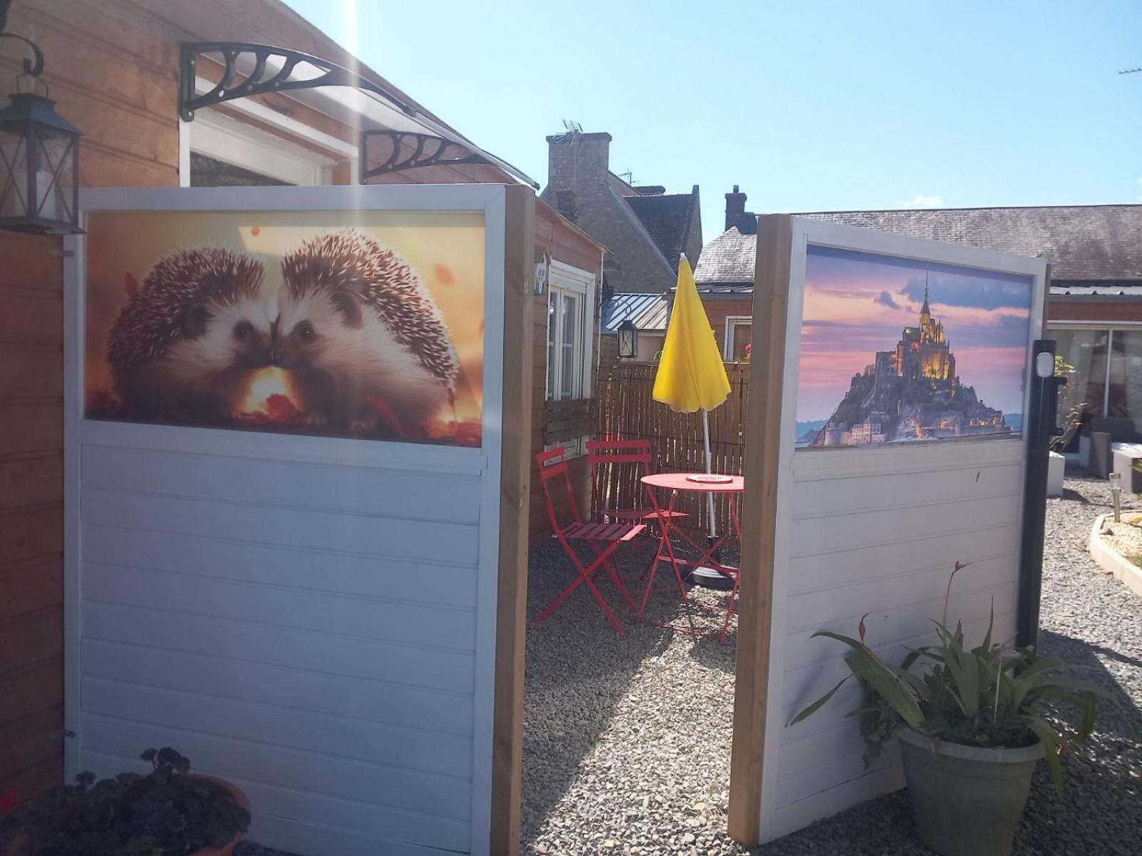 Bed and Breakfast Les Herissons De La Baie Pontorson Exterior foto